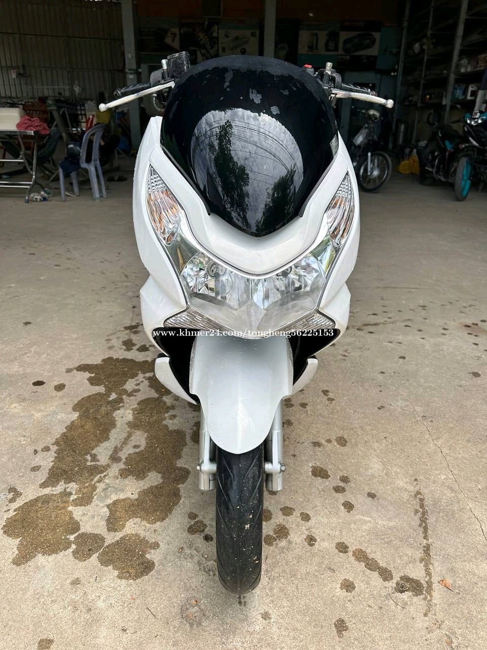 ម៉ូតូលក់ Honda PCX ឆ្នាំ 2011 លក់ តម្លៃ 660$
