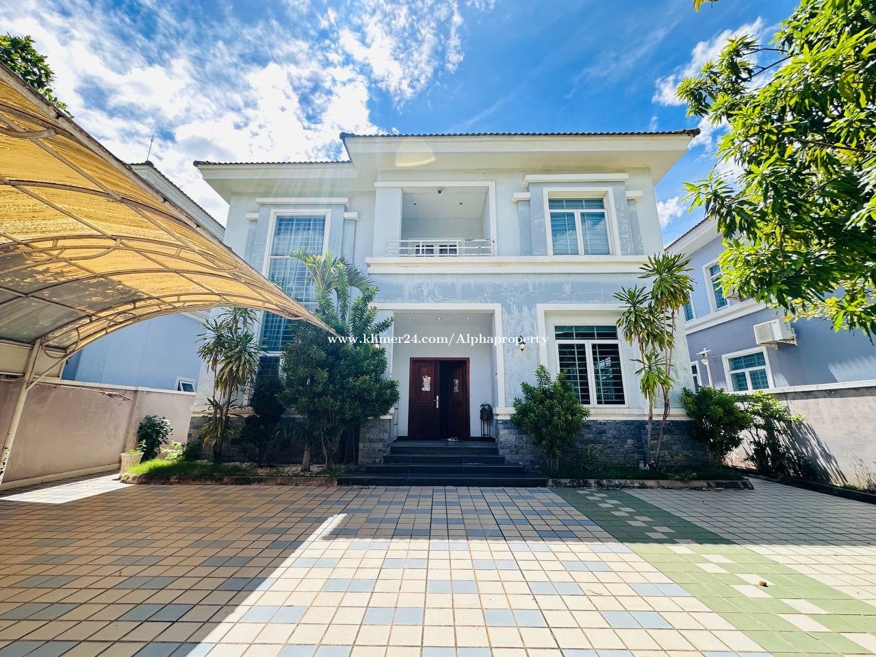 វីឡាម៉ូឌែន (Modern Villa) ក្នុងបុរី អង្គរភ្នំពេញ2 ត្រូវការលក់បន្ទាន់ខ្លាំង