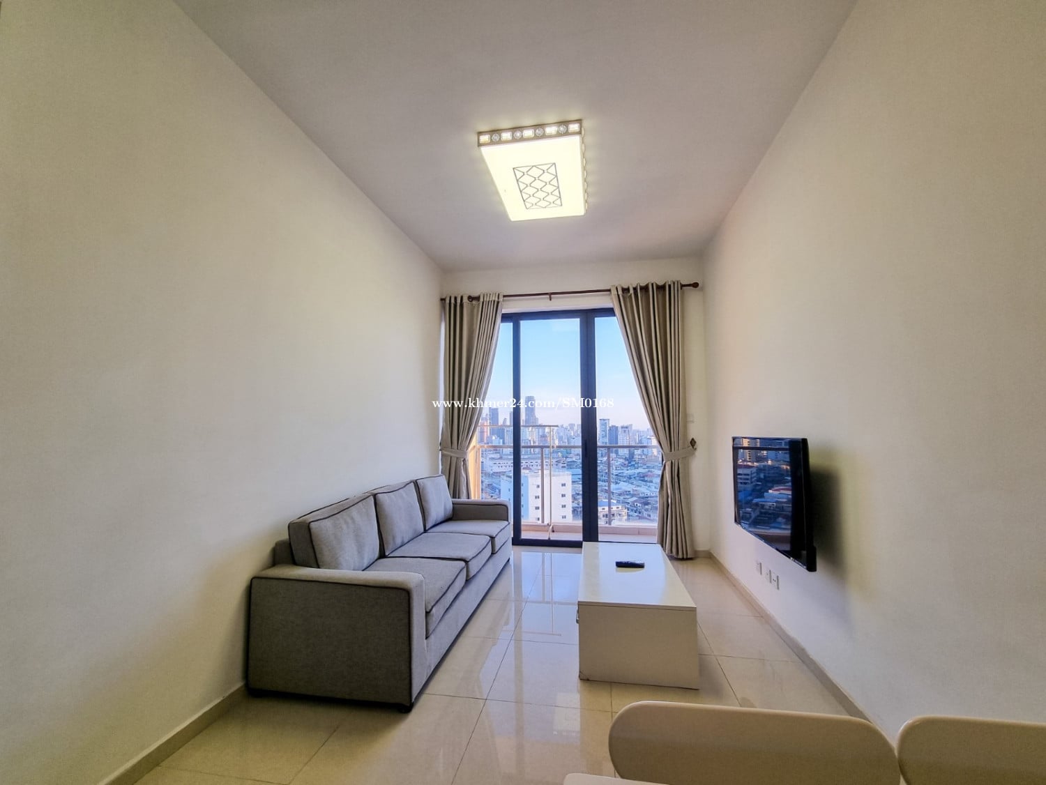 7 Makara | Modern 2Bedroom Condo | Pool, Gym & Security