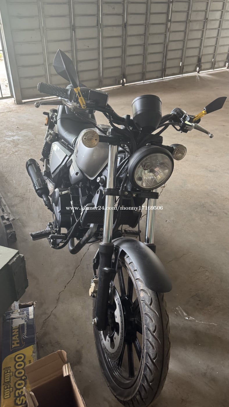 700$ចរចាបងៗម៉ូតូស្អាតមិនសូវមានពេលជិះចង់លក់ចេញ