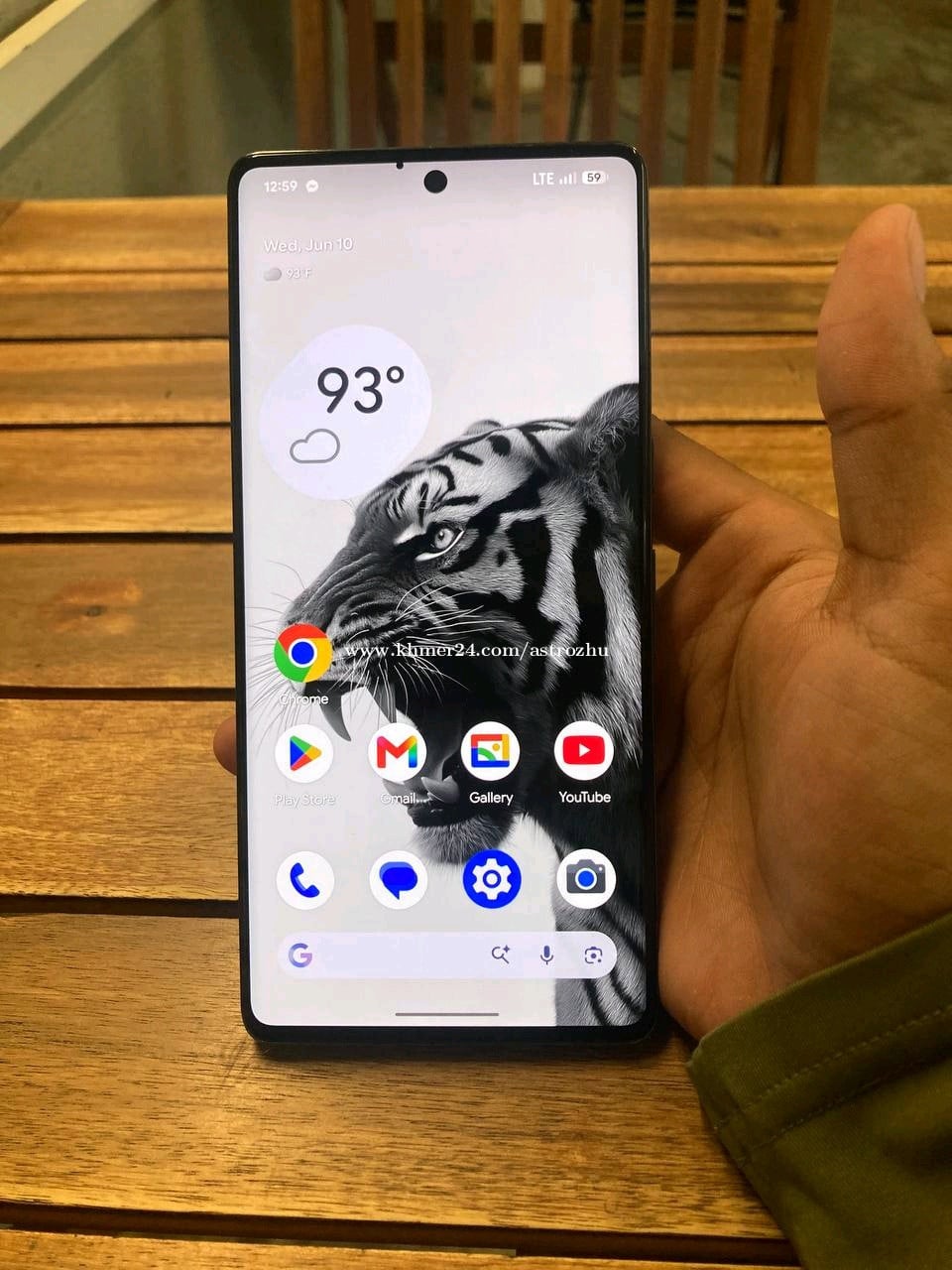 Google pixel 7 pro នៅស្អាតប្រជ្រុយអេក្រង់តូចមួយ និង បញ្ហា Mic