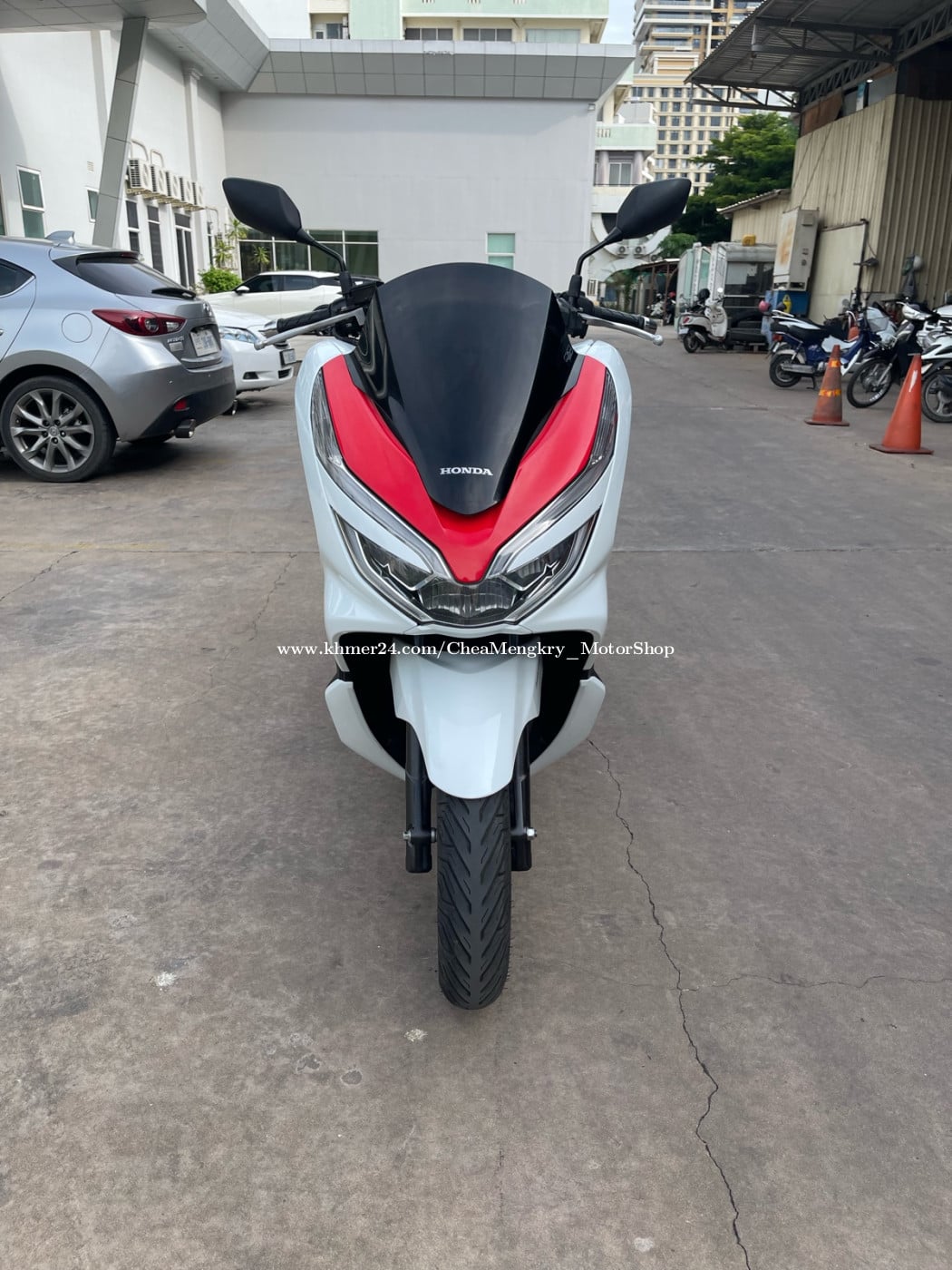 Honda Pcx 2019 smat key មានកាតគ្រីត្រឹមត្រូវ