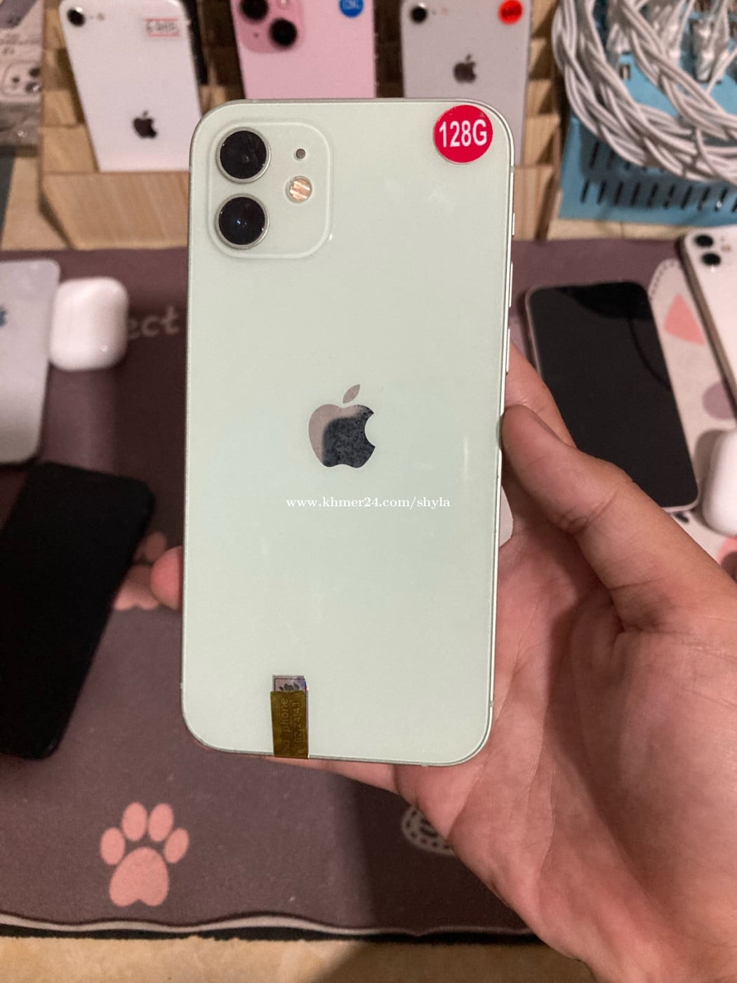 iPhone 12 128GB អេក្រង់ថ្មី អត់ស្គេនមុខដោះសោរ តម្លៃ 115$
