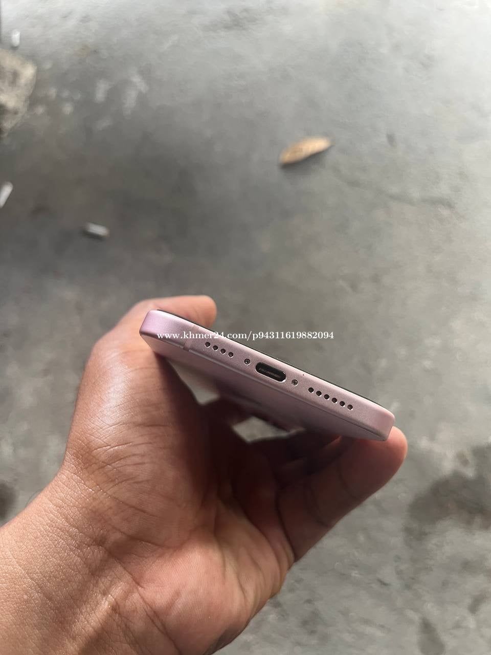 iPhone 15 plus 256G bypass 256G សានុំណែន តួរស្អាត 99% មានស្គែន ថ្ម88% free case ភ្នំពេញឆាត