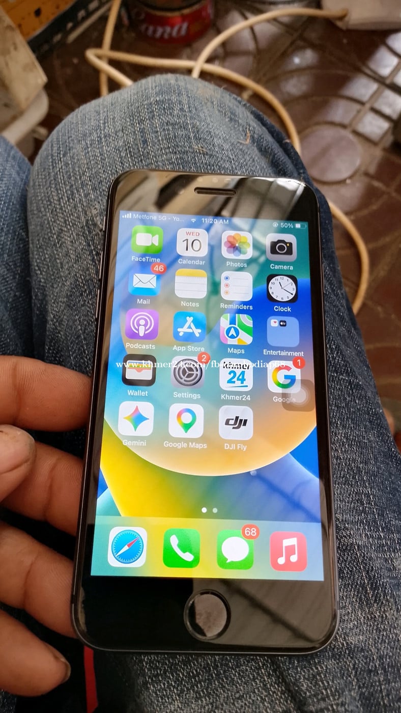 iPhone 8
