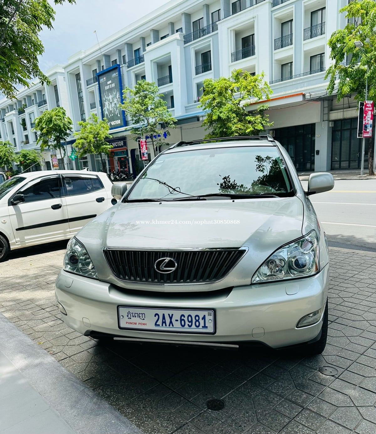 Lexus RX330 ប៉ុង2 ឆ្នាំ2004 h/f