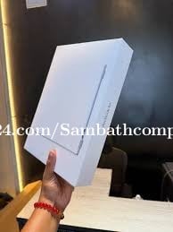 Macbook Air 13" M5 2026 Ram: 24GB SSD: 1TB New seal box 1Year warranty