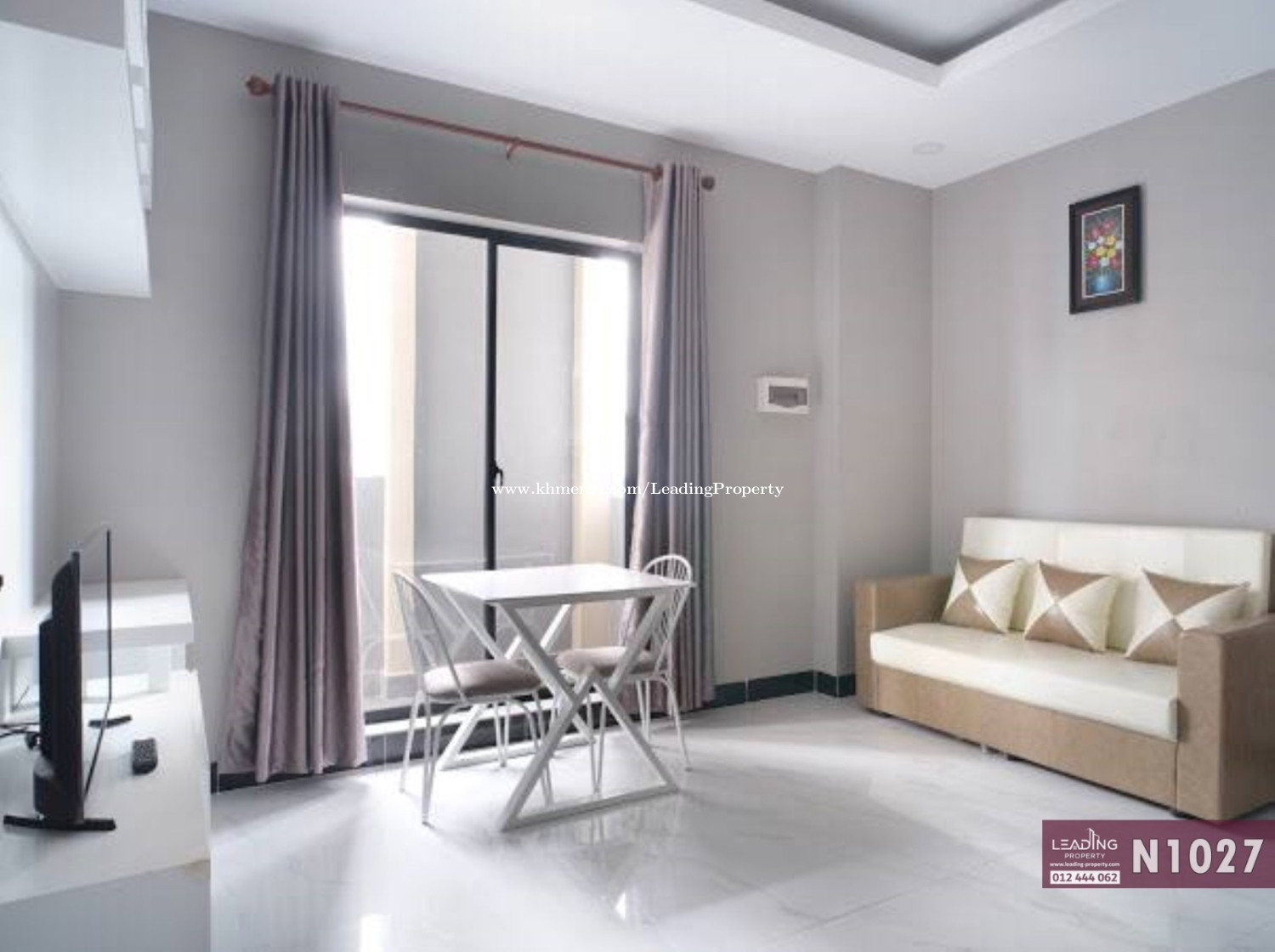 N1027 | Fully Furnished 2 Bedrooms Apartment with Lift For Rent