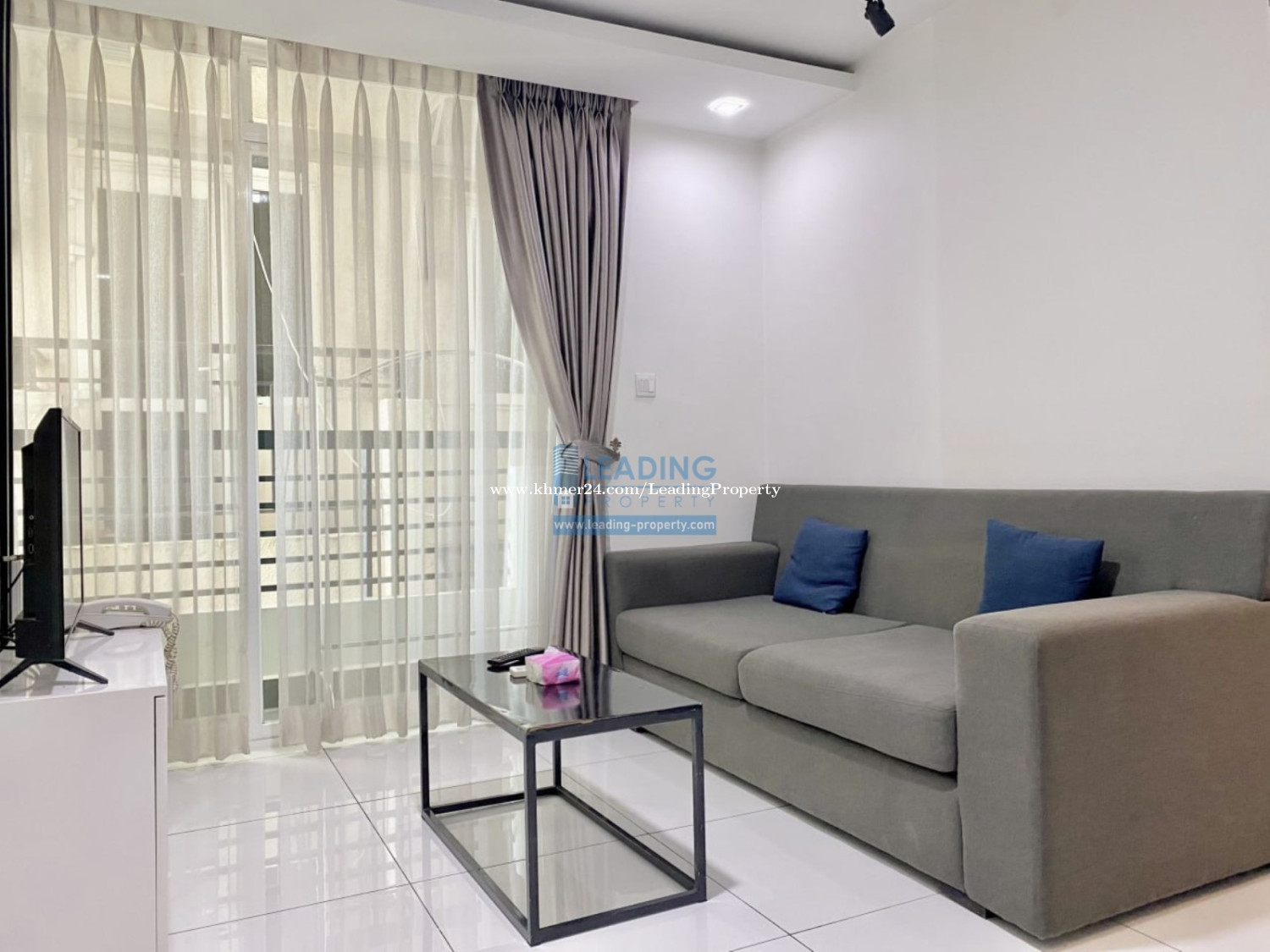 N557 | Gym, Pool, Steam, Sauna, 1 Bedroom Serviced Apartment For Rent