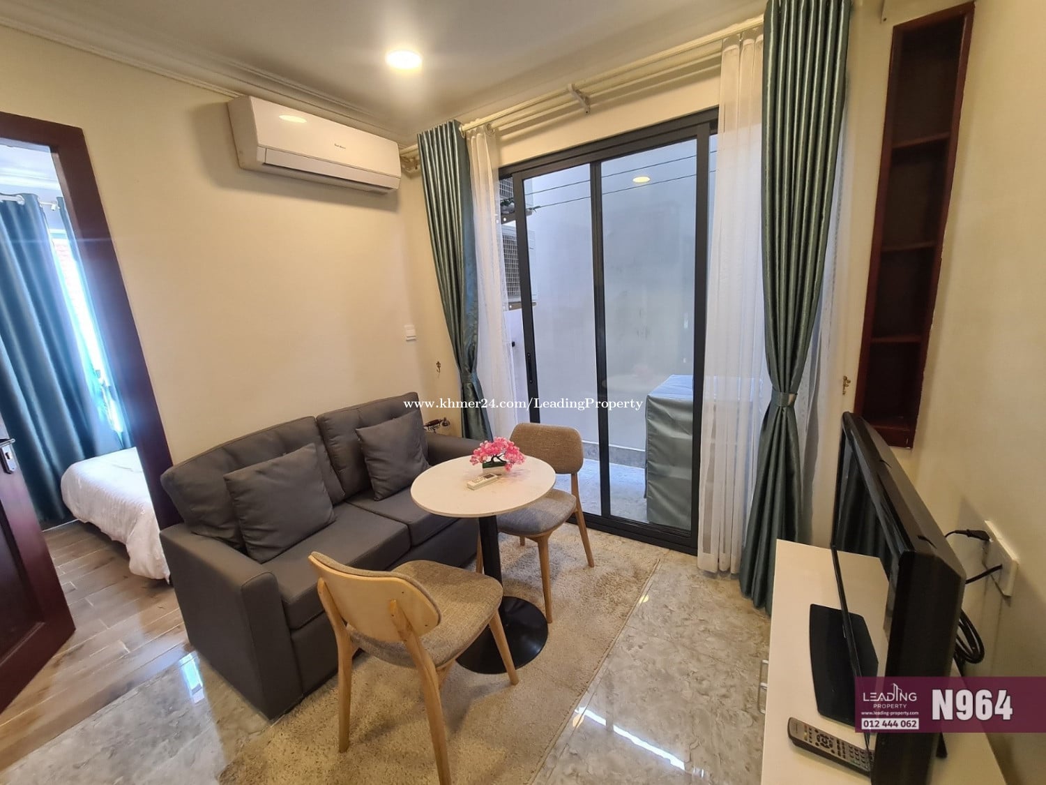 N964 | Daun Penh Swimming Pool, Gym, Serviced Apartment 1 Bedroom For Rent