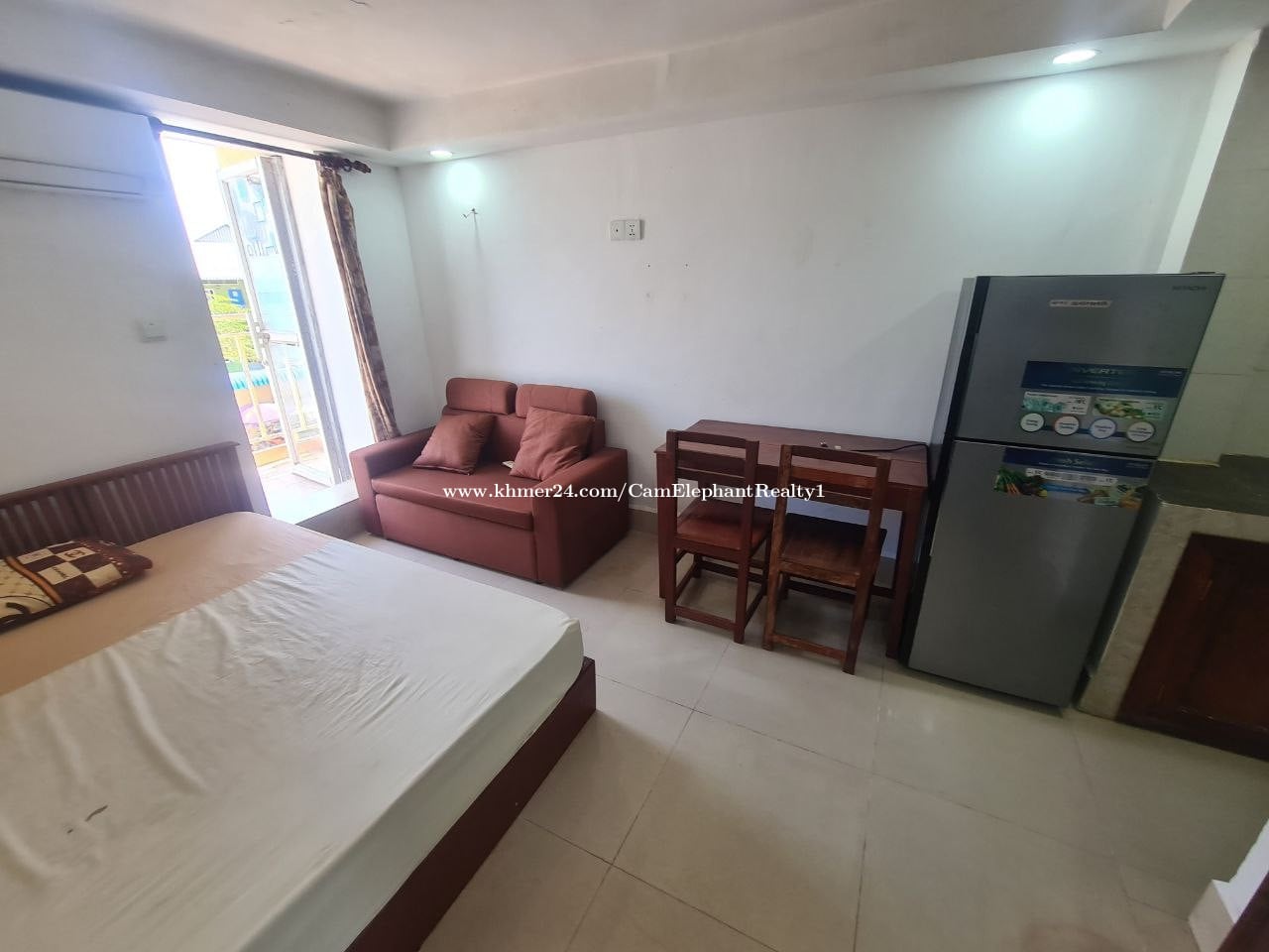 Nice Studio Apartment Elevator st 271 Chipmong Mall Boeng Tompun