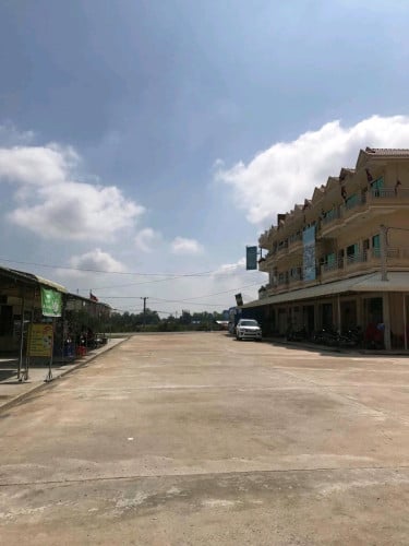 ដីឡូត៍ទីរួមខេត្តតាកែវ