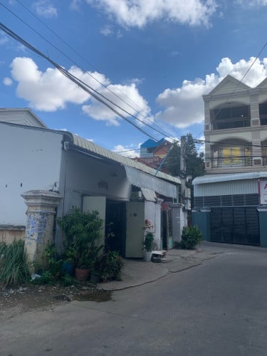 ដីសម្រាប់លក់