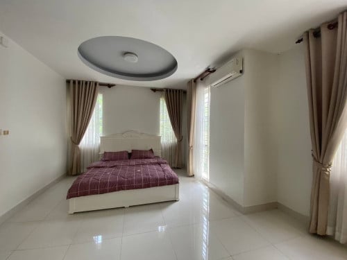 វីទ្បាភ្លោះសម្រាប់ជួលនៅបុរី ប៉េង ហួត ៥៩៨
