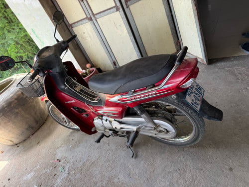 ម៉ូតូលក់
