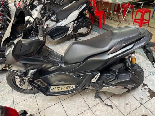 ស្អាត់បងៗសានុំ