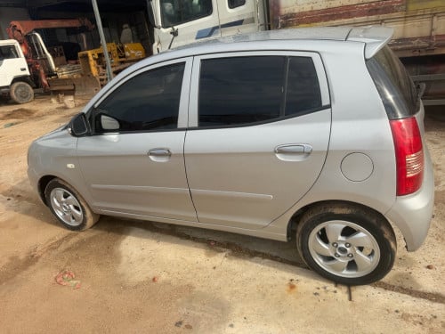 ឡានលក់ឡានស្អាត