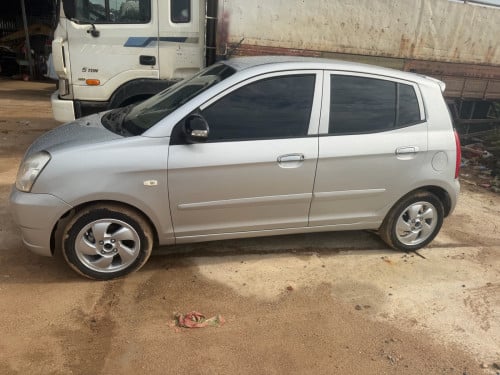 ឡានលក់ឡានស្អាត