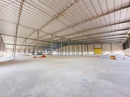 ឃ្លាំងជួលនៅលើផ្លូវរដ្ធជិតផ្លូវកប់ស្រូវ  សំរាប់ស្តុកអីវ៉ាន បើកសិប្បកម្ម រោងចក្រ