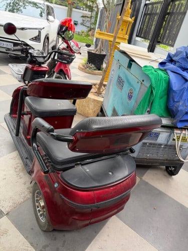 កង់បីអគ្គិសនីលក់
