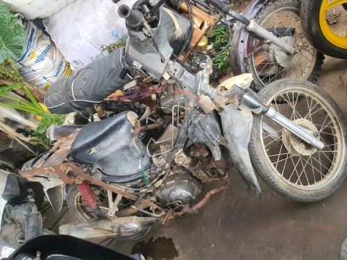ម៉ូតូអូសរម៉ក