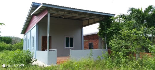 ផ្ទះលំនៅដ្ឋានលក់