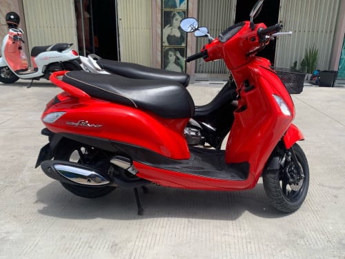 ម៉ូតូលក់ទាំងពីរ ម៉ាស៊ីននៅសំណុំទាំងអស់មិនទាន់រួសរើ