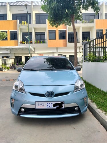 លក់ឡានជិះផ្ទាល់ខ្លួន ឡានទិញក្រដាស់ពន្ធ នៅស្អាតស្អំ សុីនមួយជុំ