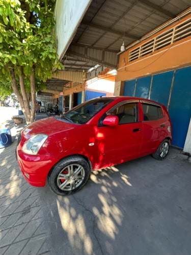 ឡានលក់ឆ្នាំ 04 LX