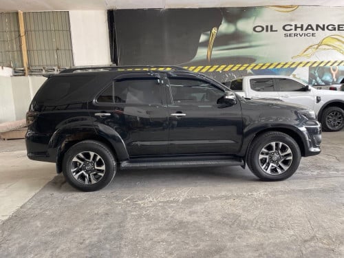 សាណុំដើម100% Toyota Fortuner 2013 អត់បាញ់ ខ្មៅក្រឹប