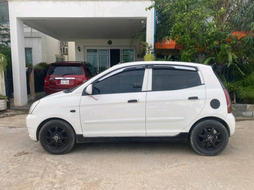 ឡាននាងខ្ញុំលក់ 2004 - 2BE