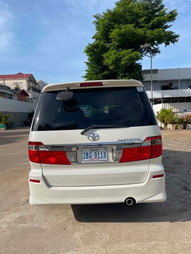 ឡានលក់2005V4សាំងសុទ្ធ