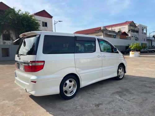 ឡានលក់2005V4សាំងសុទ្ធ