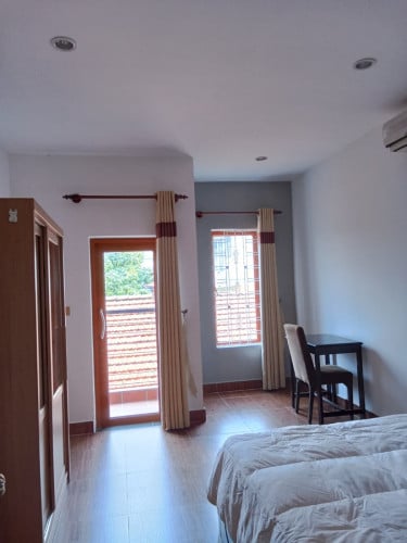 បន្ទប់ជួលតម្លៃ $ 350