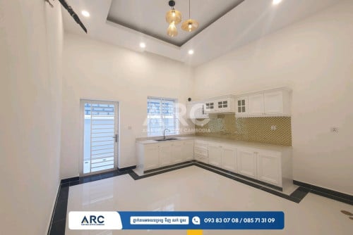 ផ្ទះអាជីវកម្មលក់បន្ទាន់នៅបុរី វិមានភ្នំពេញ 598
