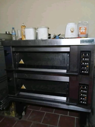 ចង់លក់ម៉ាស៊ីនធ្វើនំប័ុង Brand SIMMAG បន្ទាន់