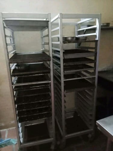ចង់លក់ម៉ាស៊ីនធ្វើនំប័ុង Brand SIMMAG បន្ទាន់