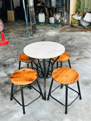 កៅអី តុ chairs and tables