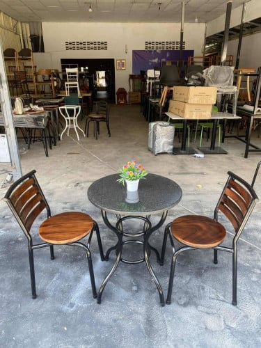 កៅអី តុ chairs and tables