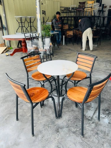 កៅអី តុ chairs and tables