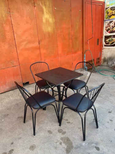 កៅអី តុ chairs and tables