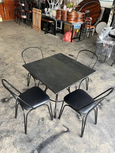 កៅអី តុ chairs and tables
