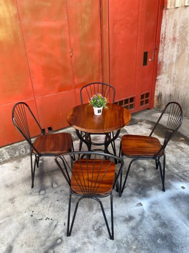 កៅអី តុ chairs and tables