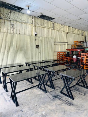 កៅអី តុ chairs and tables