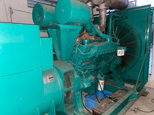 500kwម៉ាស៊ីនភ្លើងសម្រាប់លក់   generator Contact me if you're interested; manufactured in 2024.