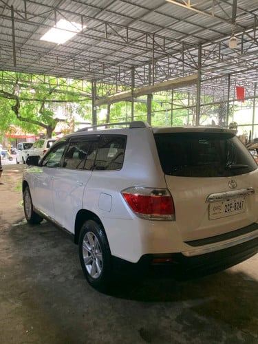 របស់ពិត Highlander 013 4ម៉ាស៊ីន P1 ក្នុងលឿង( 2CF. ម្ចាស់ដើម) ស្ដេចថ្មី ធានាទឹកថ្នាំហ្ស៊ីន 95%🥇✅