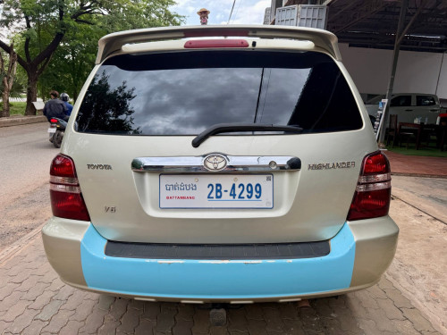 ឡានសំណុំស្អាត Highlander 2003 V6 ប៉ុង1 មីញ៉ែតMC