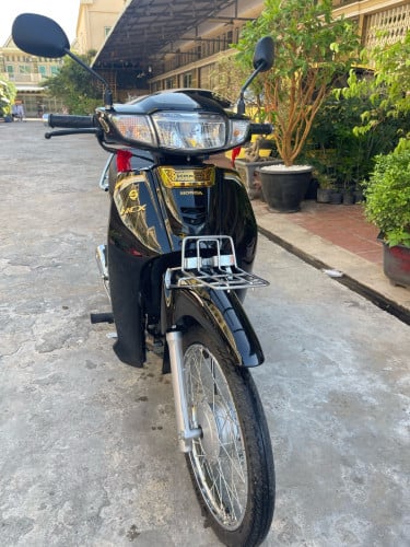 លក់ម៉ូតូ Honda Dream 026 មានកាតគ្រីត្រឹមត្រូវ
