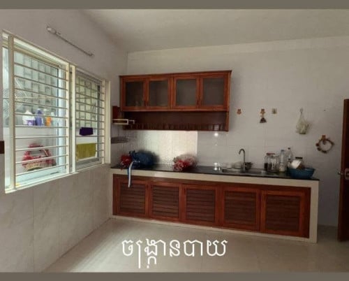 ផ្ទះល្វែងសម្រាប់ជួលនៅចំការដូង ក្រោយសាលាខណ្ឌដង្កោ/ House for Rent at Chamkar Doung, Phnom Penh