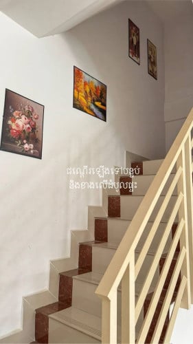 ផ្ទះល្វែងសម្រាប់ជួលនៅចំការដូង ក្រោយសាលាខណ្ឌដង្កោ/ House for Rent at Chamkar Doung, Phnom Penh
